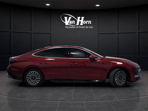 Used 2024 Hyundai Sonata Limited image 2