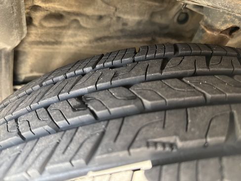 Used 2011 Toyota RAV4 4WD w/ Base L4 Extra Value Pkg image 32