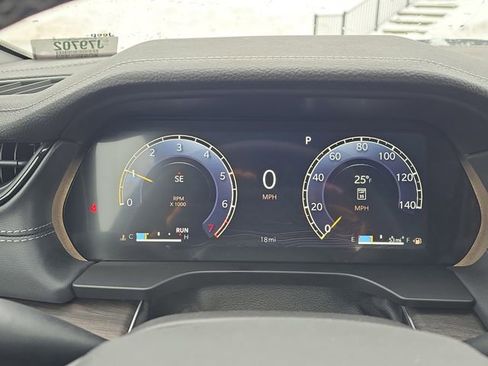 New 2026 Jeep Grand Cherokee Limited w/ Limited Altitude Package image 11