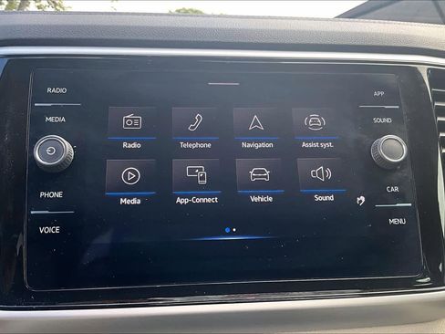 Used 2023 Volkswagen Atlas SE AWD/4WD image 36