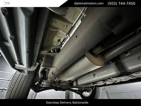 Used 2022 Cadillac Escalade ESV Premium Luxury w/ LPO, Floor Liner Package image 47