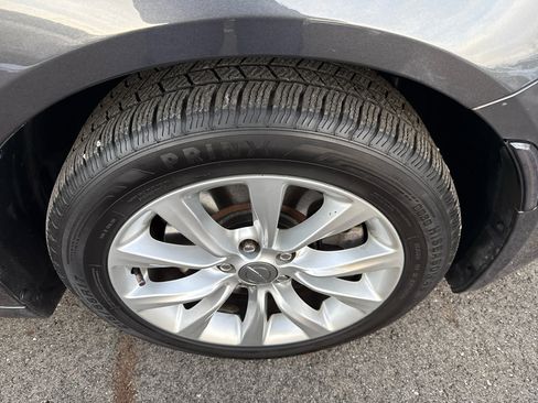 Used 2015 Chrysler 200 C w/ Navigation & Sound Group I image 26