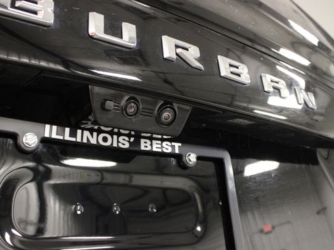 Used 2026 Chevrolet Suburban High Country w/ Sun And Tow Package AWD/4WD image 13