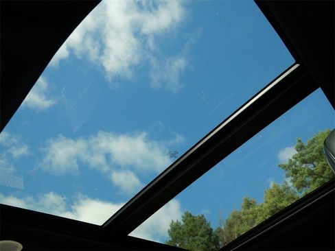 Certified 2022 Ford F150 Raptor w/ Equipment Group 801A High image 26