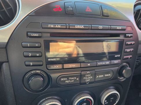 Used 2014 MAZDA MX-5 Miata Club image 20