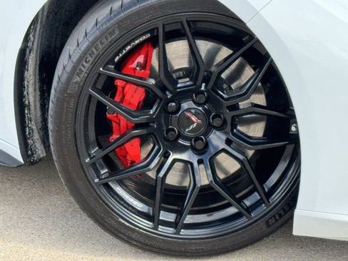 Used 2025 Chevrolet Corvette Z06 w/ Stealth Interior Trim Package RWD image 35