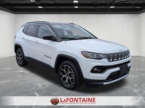 Used 2025 Jeep Compass Limited AWD/4WD image 7