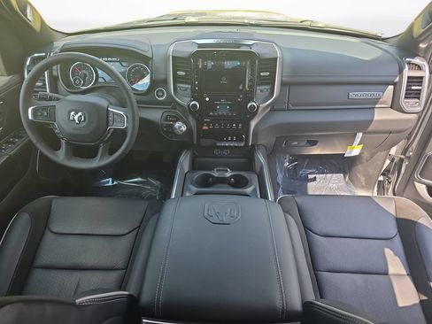 Certified 2026 RAM 1500 Laramie AWD/4WD image 9