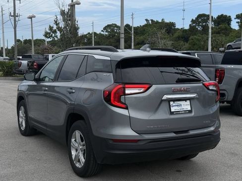 Used 2023 GMC Terrain SLE w/ Driver Convenience Package AWD/4WD image 2