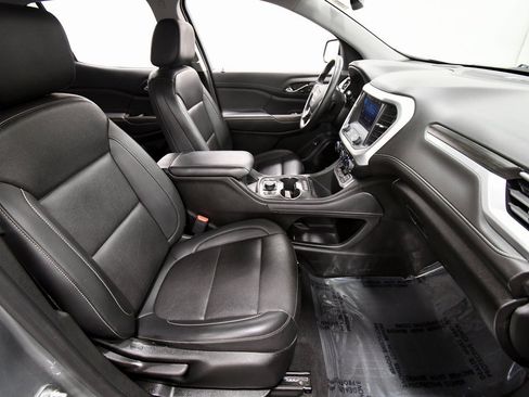 Used 2023 GMC Acadia SLT image 18