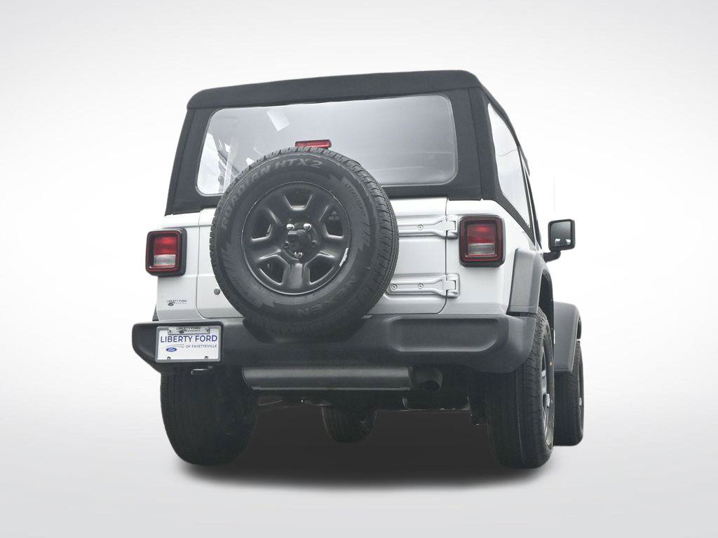 Used 2024 Jeep Wrangler Sport AWD/4WD image 39