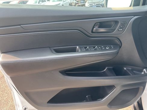 Used 2023 Honda Odyssey EX-L image 8