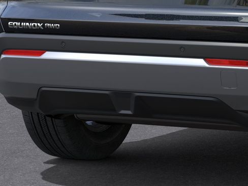 New 2026 Chevrolet Equinox LT w/ Safety and Technology Package AWD/4WD image 14