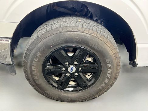 Used 2023 Ford F150 XLT AWD/4WD image 13