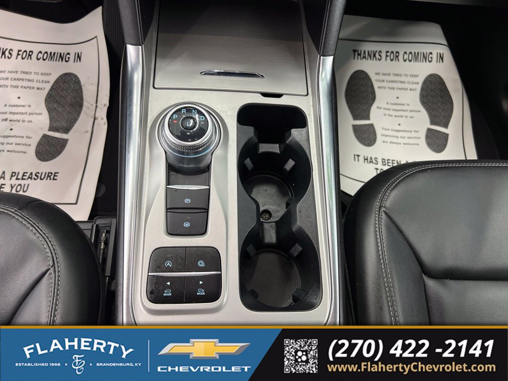 Used 2024 Ford Explorer XLT w/ Equipment Group 202A RWD image 30