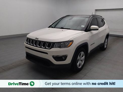 Used 2019 Jeep Compass Latitude FWD image 1