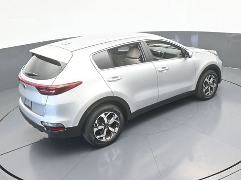 Used 2022 Kia Sportage LX image 15