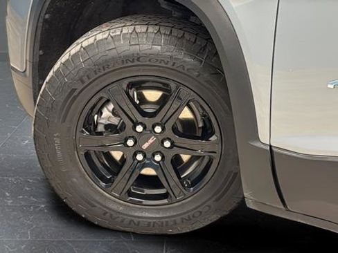 Used 2023 GMC Acadia AT4 w/ Preferred Package AWD/4WD image 39