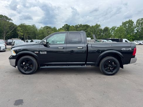 Used 2018 RAM 1500 SLT AWD/4WD image 2