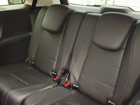 Used 2024 Mercedes-Benz GLS 450 4MATIC image 21