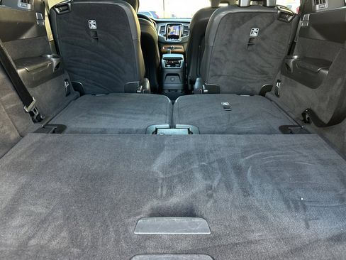 Used 2024 Volvo XC90 T8 Plus image 17