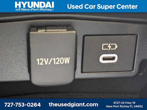 Used 2025 Toyota Corolla LE FWD image 23