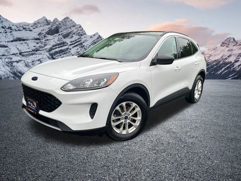 Certified 2022 Ford Escape SE w/ Convenience Package image 2
