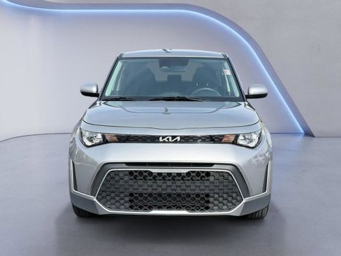 Used 2023 Kia Soul LX w/ LX Technology Package image 10