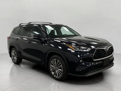 Used 2022 Toyota Highlander Platinum