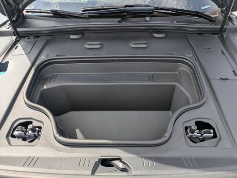 New 2025 Audi A6 e-tron Premium Plus image 17