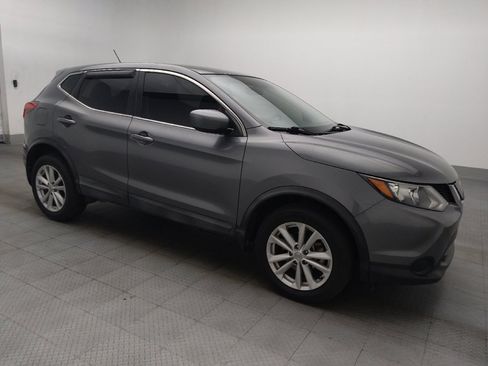 Used 2018 Nissan Rogue Sport S w/ S Appearance Package FWD image 11