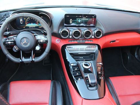 Used 2020 Mercedes-Benz AMG GT C image 17