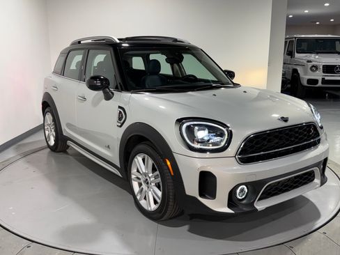Used 2023 MINI Cooper Countryman S w/ Signature Upholstery Package image 6