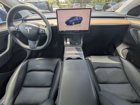 Used 2024 Tesla Model Y Long Range AWD/4WD image 14