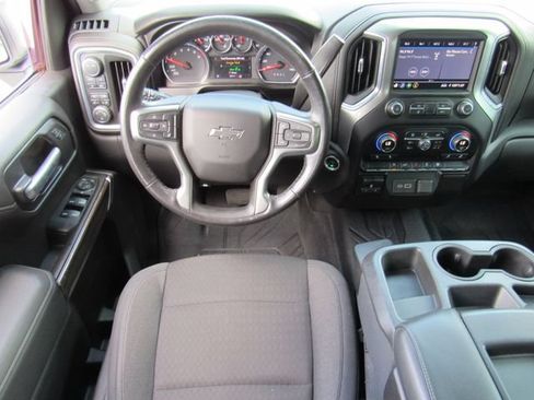 Used 2020 Chevrolet Silverado 1500 RST w/ Convenience Package AWD/4WD image 17