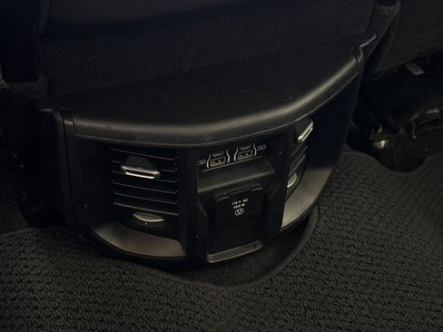 Used 2024 RAM 2500 Laramie AWD/4WD image 15