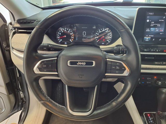 Used 2022 Jeep Compass Latitude w/ Sun and Sound Group AWD/4WD image 9