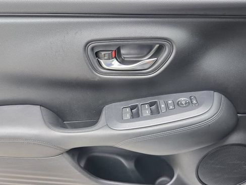 Used 2024 Honda HR-V LX image 26