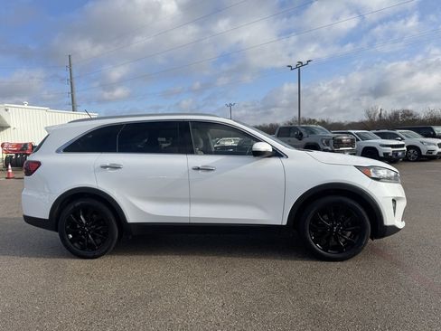 Used 2020 Kia Sorento EX image 3