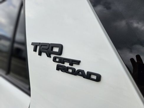 Used 2022 Toyota 4Runner TRD Off-Road Premium image 9