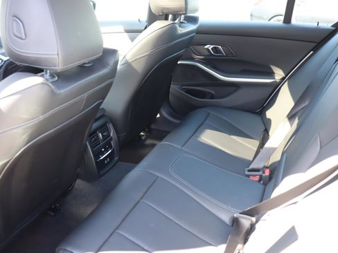 Used 2024 BMW 330i Sedan image 10