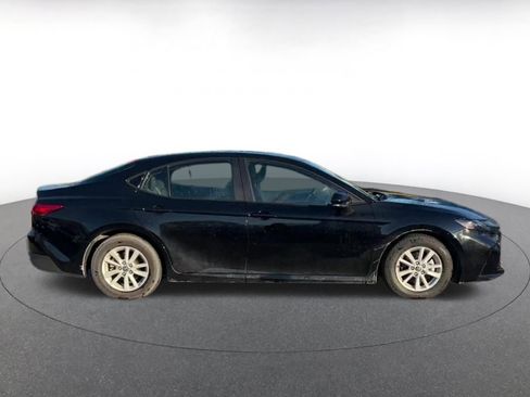 Used 2025 Toyota Camry LE image 16