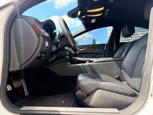 Used 2014 Mercedes-Benz CLS 550 4MATIC image 10