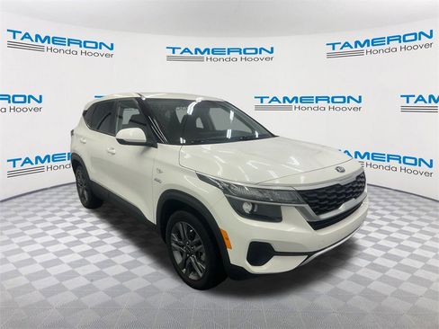 Used 2021 Kia Seltos LX image 7