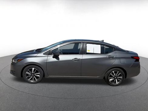 Used 2025 Nissan Versa SV FWD image 8