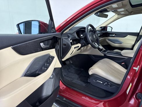 Certified 2025 Acura MDX SH-AWD w/ Advance Package image 4