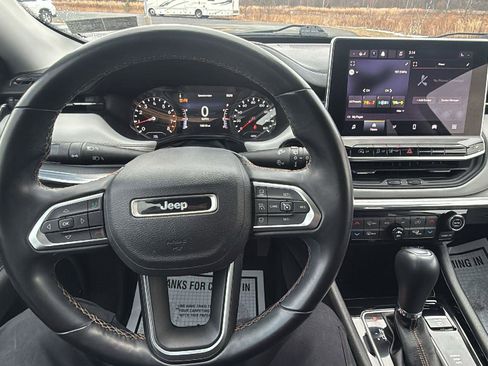 Used 2022 Jeep Compass Limited image 26