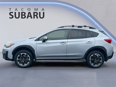 Used 2021 Subaru Crosstrek 2.0i Premium w/ Moonroof Package image 2