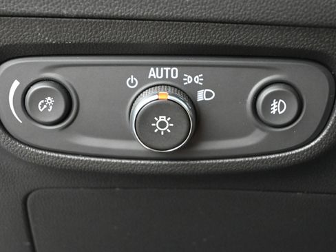 Used 2023 Buick Encore GX Preferred FWD image 13