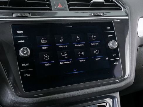 Used 2024 Volkswagen Tiguan S image 14